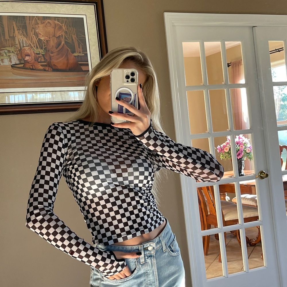 A checkered long sleeve that would look cute with any pair of jeans or shorts.